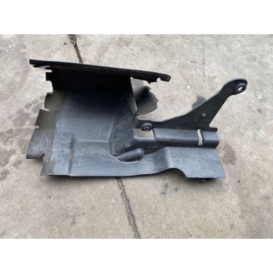 リフ60 Radiator Support Side Panel Right VOLVO S60 V60 2011-2018
